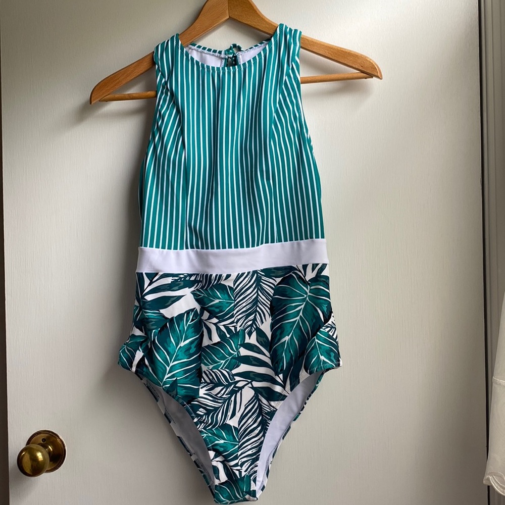 Cupshe NWT Teal Green + White Striped Tropical Palm Leaf Mixed Print Swim Suit M